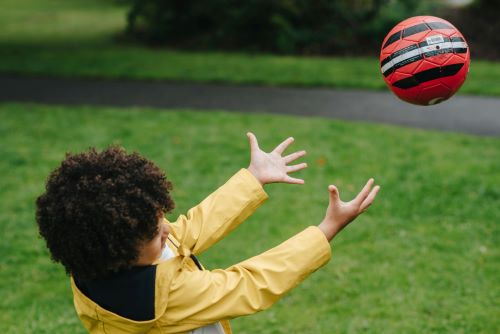 Foamballen, sportballen, speelballen: de leukste opties voor elke leeftijd